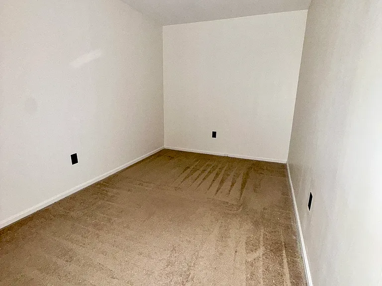 Vernon Homes — Photo 16