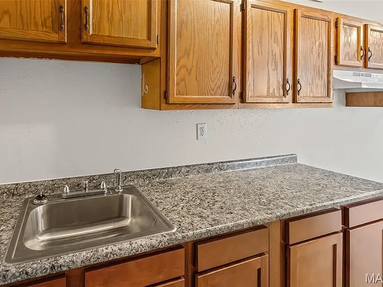 502 Saint Thomas Ln #502 — Photo 5