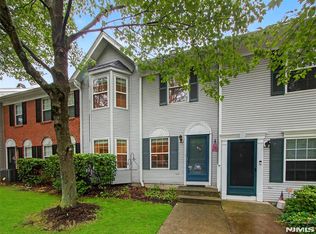 2115 Henry Ct, Mahwah, NJ 07430