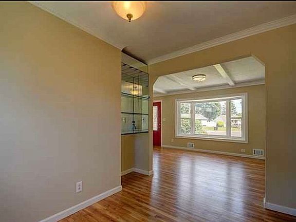 4th image of 26 Pandora Dr