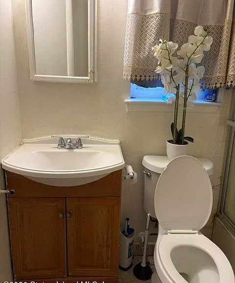 423 Lisk Ave — Photo 2