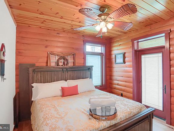 3rd image of 17526 Country Cottage Ln