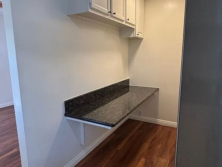 432 W 19th St — Photo 4