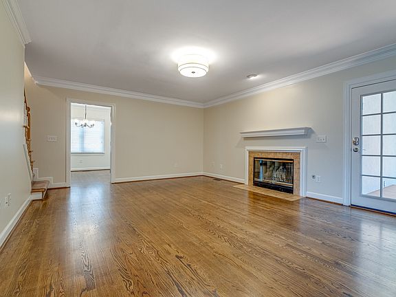 5th image of 110 Belle Glen Dr