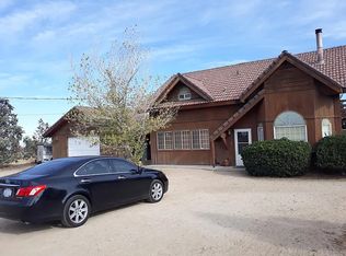 9895 Del Valle Rd, Phelan, CA 92371