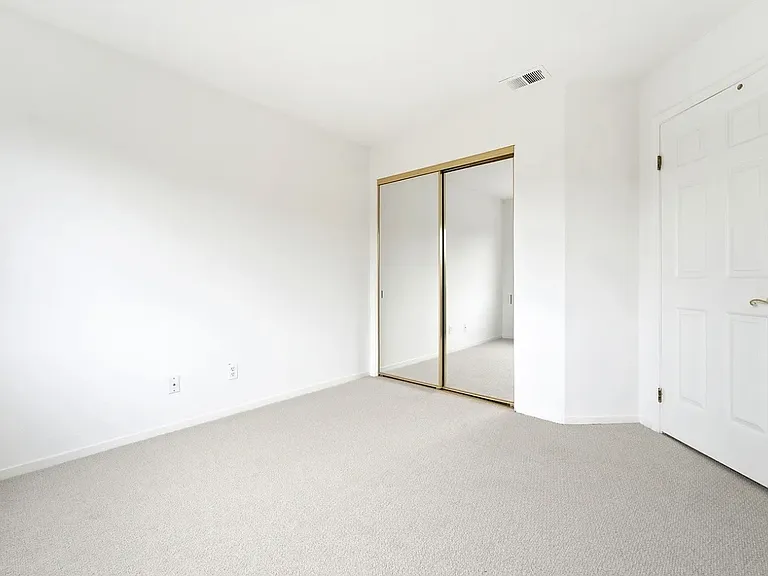 154 Asby Bay — Photo 13