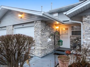 808 N Tamarac Blvd, Addison, IL 60101