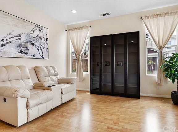 5th image of 2183 W Cherrywood Ln