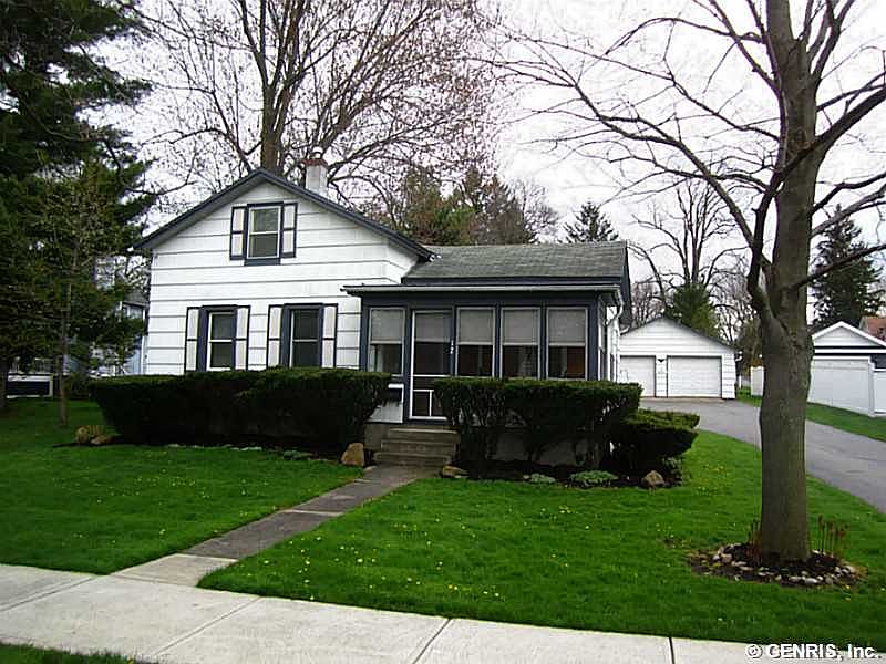 1st image of 12 Browns Ave