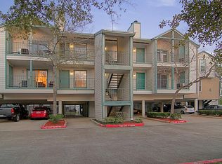 18515 Egret Bay Blvd APT 706, Houston, TX 77058