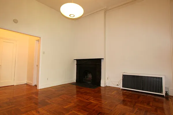 Rented by New York is Home | media 8