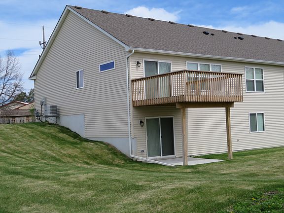 2nd image of 1021 Sakatah Ct