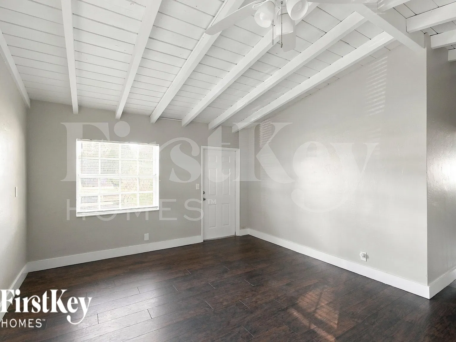 4 bed, 3.0 bath, 1488 sqft, $2,690 — Photo 3