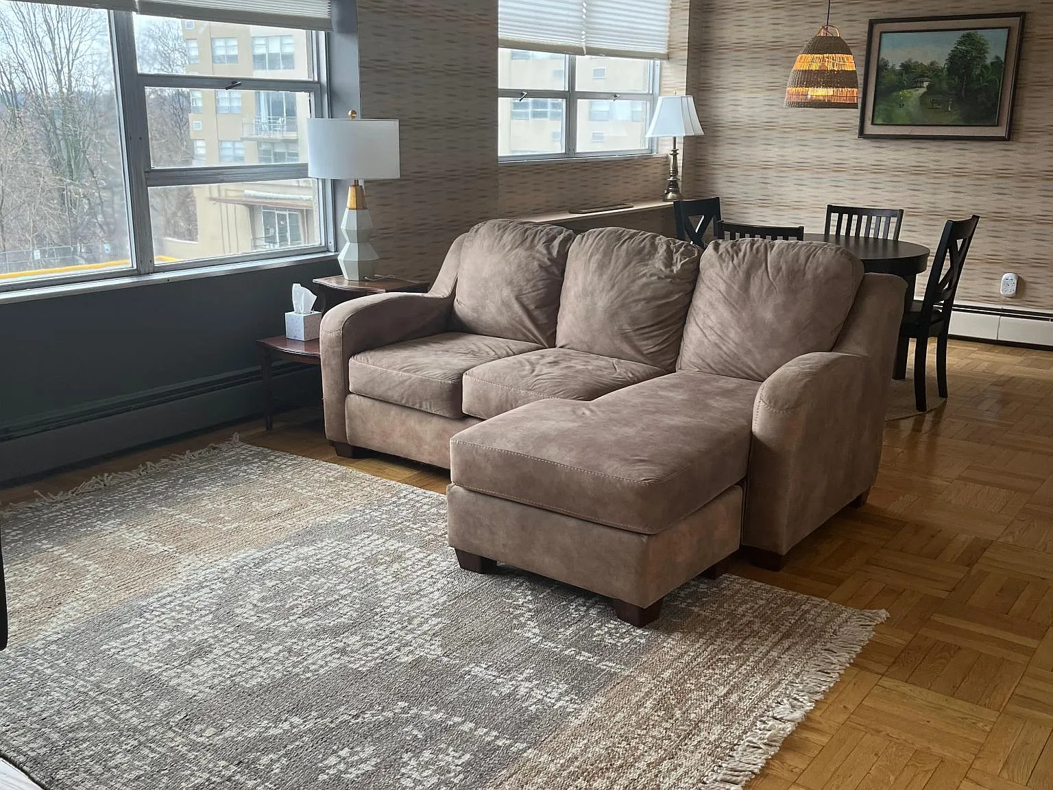 2 bed, 825 sqft, $2,200 — Photo 2