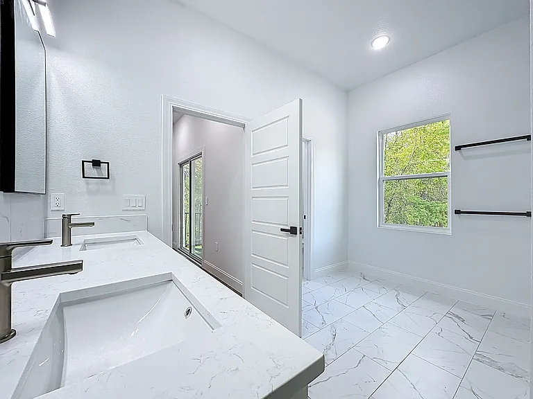 8912 Hogan Rd — Photo 16