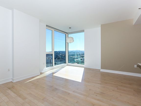 5th image of 631 Folsom St APT 18F