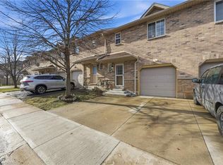 39 Pinewoods Dr #41, Hamilton, ON L8J3Z3