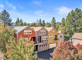 440 N 4th St, Jacksonville, OR 97530