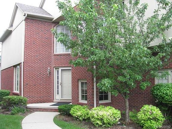 5th image of 4297 Four Seasons Ct
