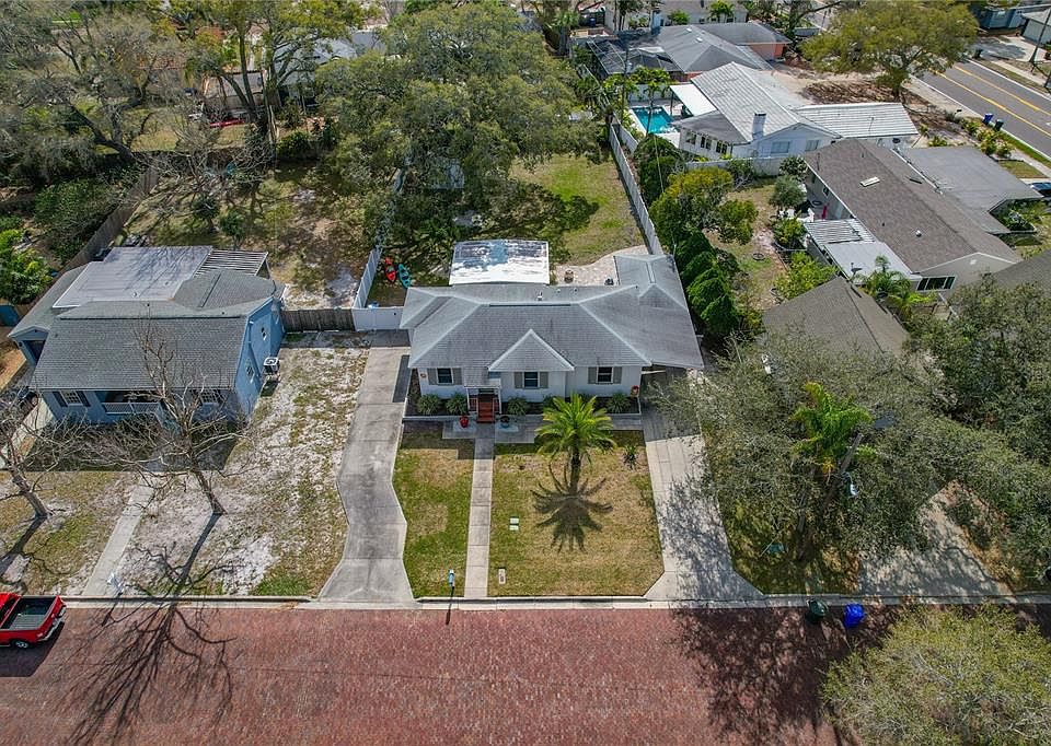 1st image of 315 BUENA VISTA DRIVE S