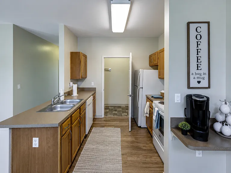 Avondale 55+ Apartments — Photo 9