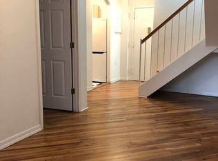 354 E 8th St APT 4R, New York, NY 10009