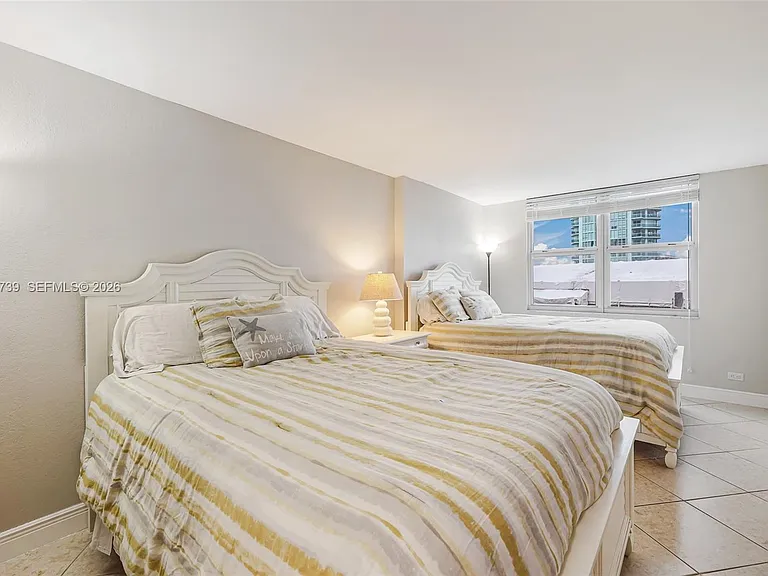 6039 Collins Ave #936 — Photo 15