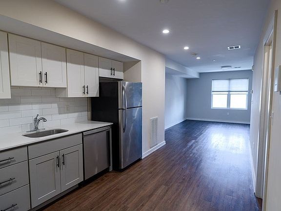 5th image of 332 Talbot Ave Floor 4-14