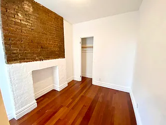 Rented by MOTION New York