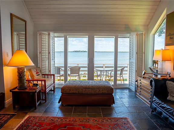 5th image of 201 Spyglass Ln #201