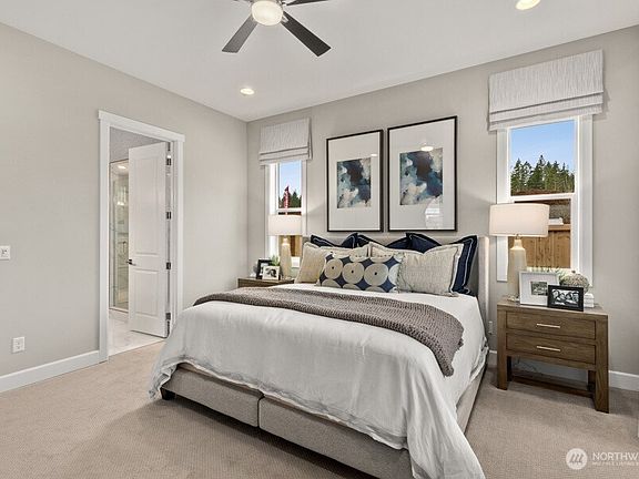 4th image of 5831 Thornhill Avenue SW #299