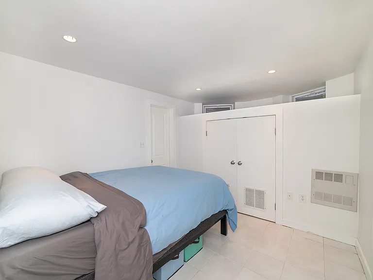 15 University Rd #B — Photo 6