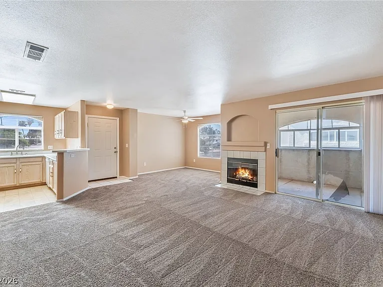 4320 W Lake Mead Blvd #201 — Photo 2