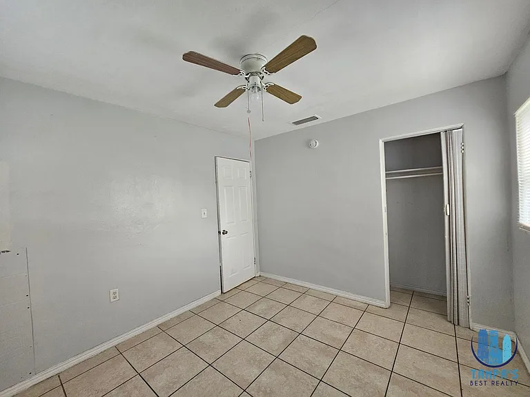 1212 W Marjorie St — Photo 8