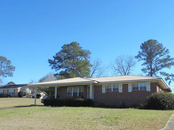 409 Bowden St, Brundidge, AL 36010