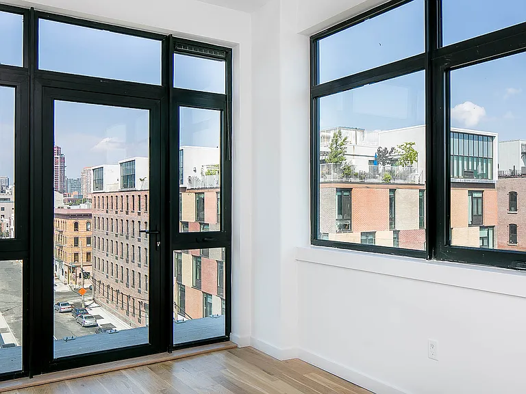 44 Kent St #418 — Photo 7