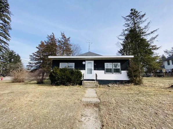 367 North Washington Street, Lyndon Station, WI 53944