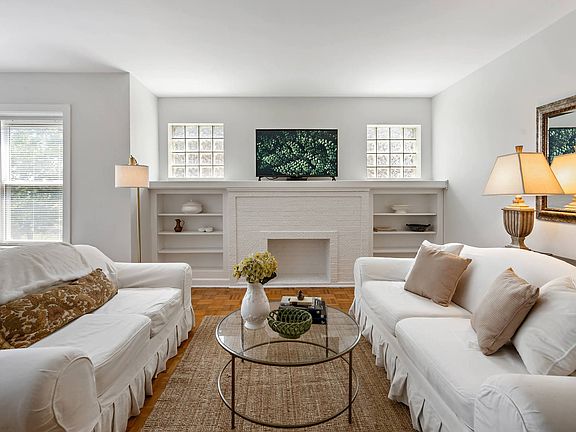 5th image of 6212 N Bell Ave #3
