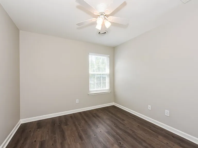 1594 Laurel Ledge Dr — Photo 13