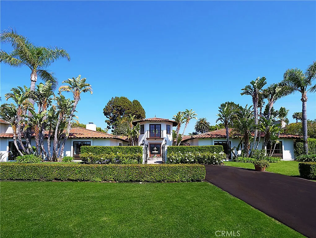 5 bed, 3696 sqft, $14,500 — Photo 1