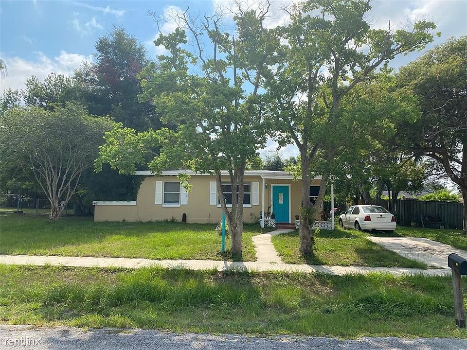 1st image of 1399R Whitewood Dr