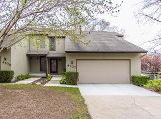 4902 W Park Dr, West Des Moines, IA 50266