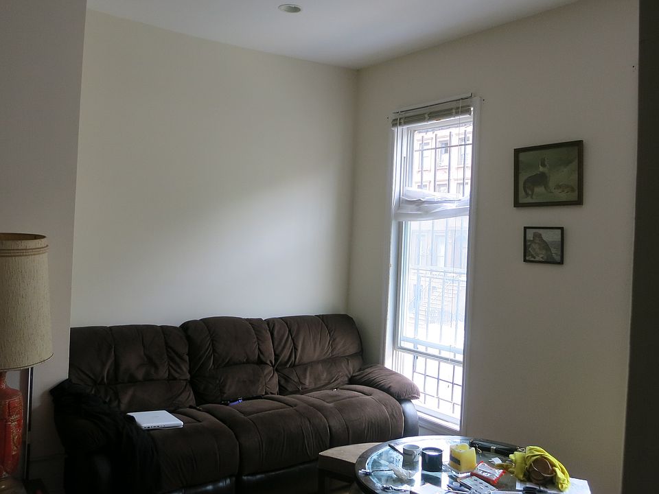 2nd image of 256A Kosciuszko St #2