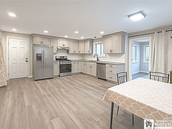 4th image of 5137 Transit Rd