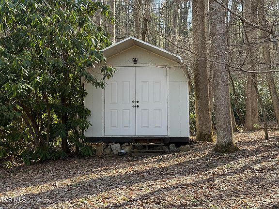 3rd image of 1770 Red Brush Rd