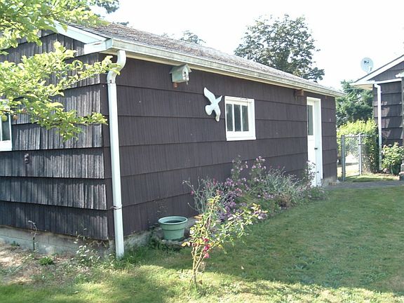 2nd image of 864 138th St S