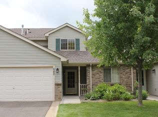 682 Monn Ave, Vadnais Heights, MN 55127