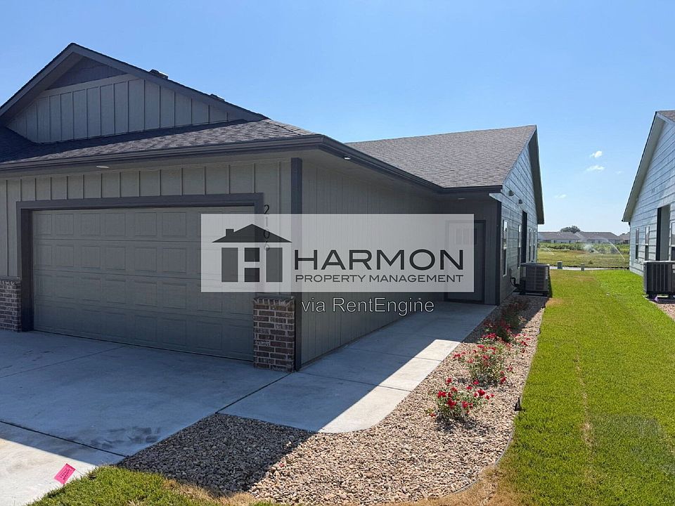 1st image of 2118 Reece St
