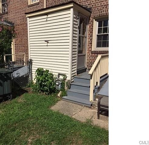 2nd image of 205 Alsace St