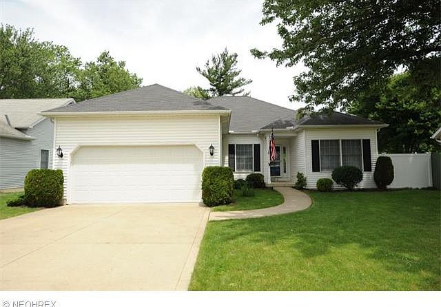 1st image of 23916 Beaumont Dr